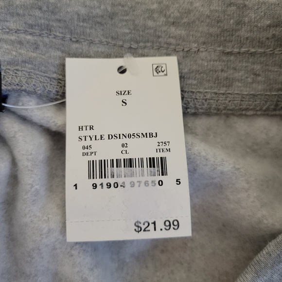 ☀️NWT Pixar Incredible Dad Joggers - Picture 6 of 6